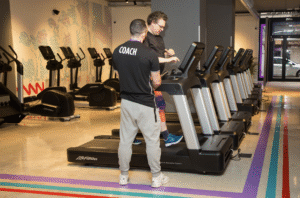 Por qué el fitness sigue creciendo y qué significa para los inversores en un mercado con demanda estable, alta fidelización y oportunidades de inversión a largo plazo.